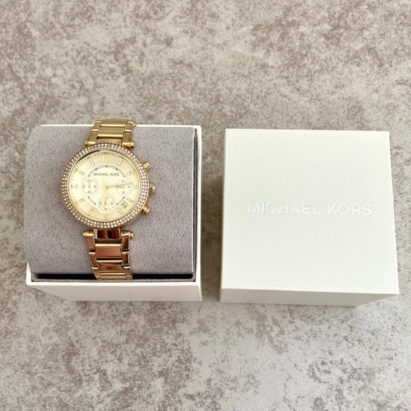 Michael Kors Gold Watch - Picture 4 of 16